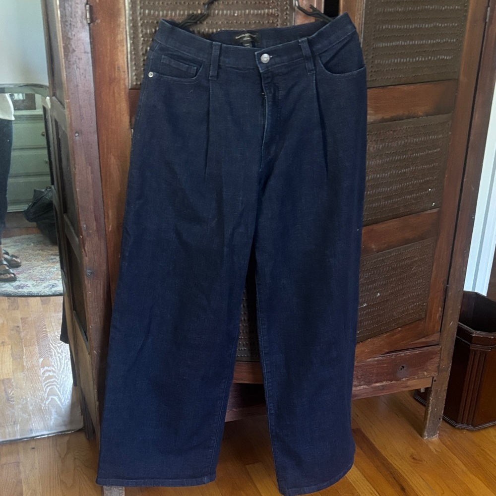 Banana Republic jeans size 28/6 
Flared wide leg. Worn only couple times